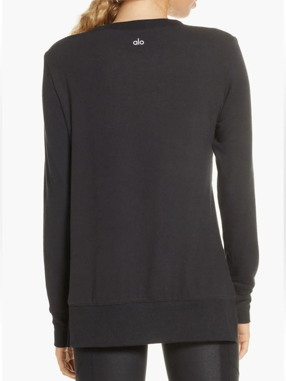 Alo Yoga Glimpse Long Sleeve Top Black High Low Hem Crewneck Activewear